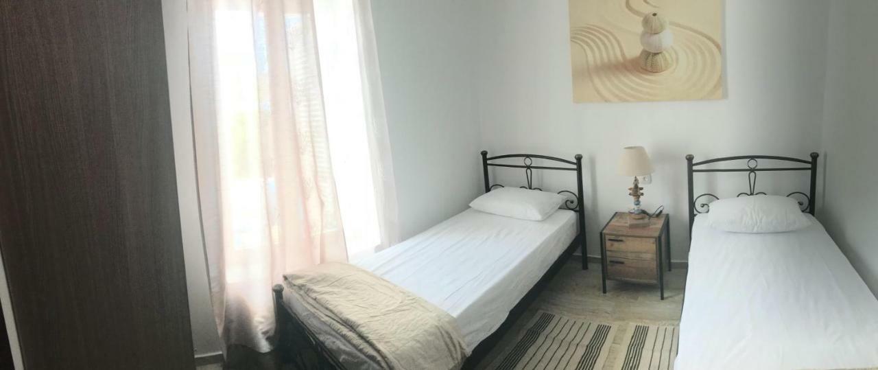 Blue Island Apartment Batsi  Luaran gambar