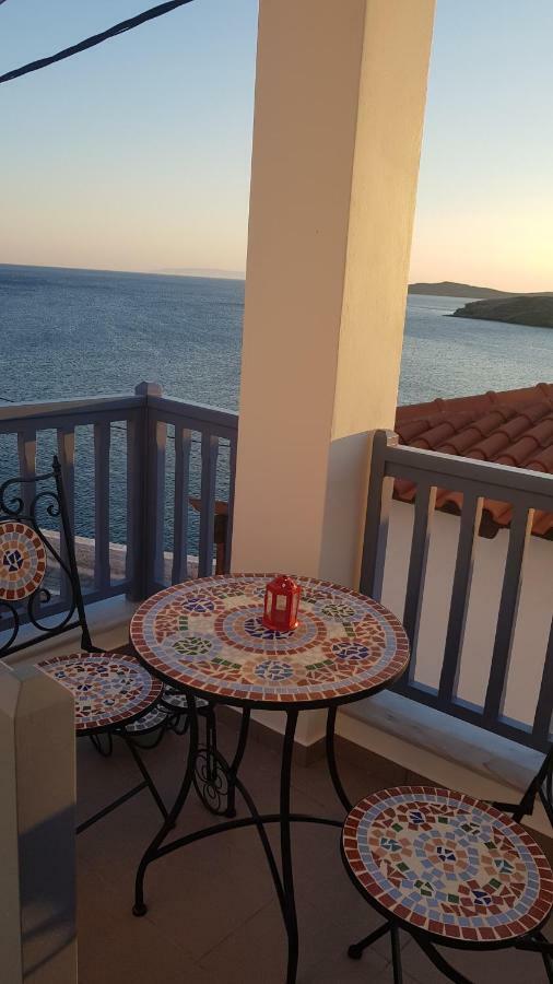 Blue Island Apartment Batsi  Luaran gambar