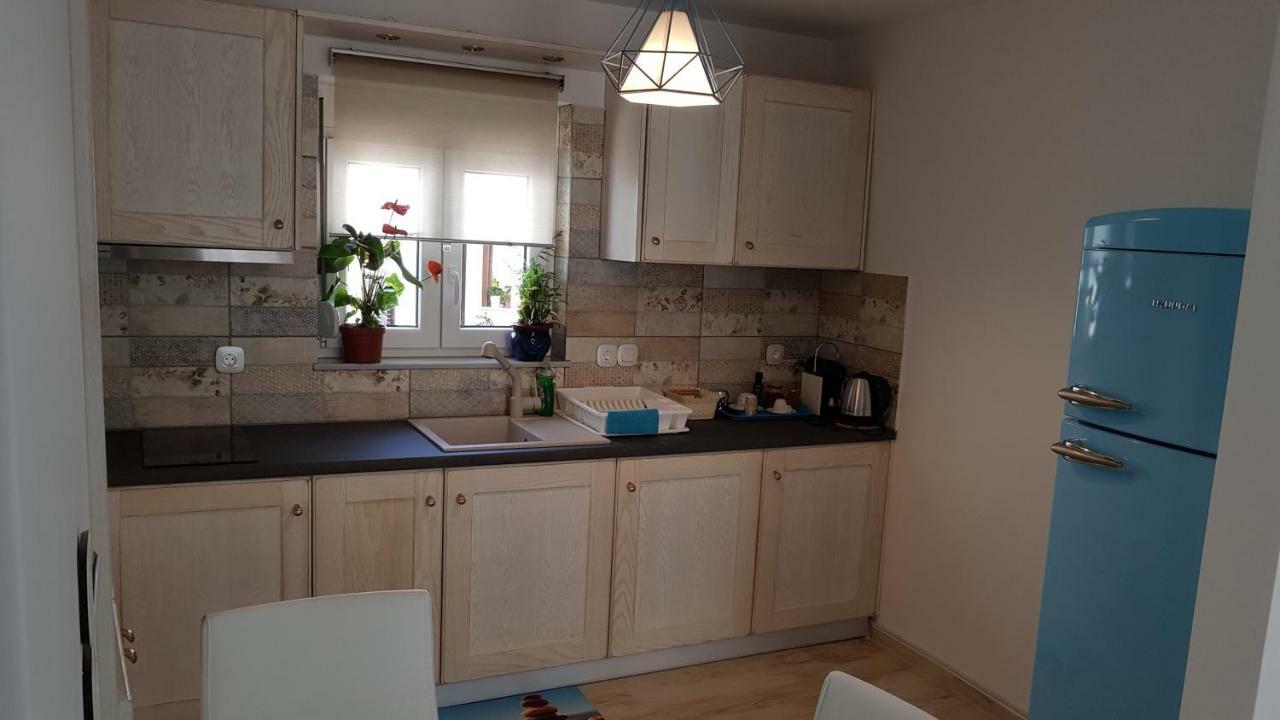 Blue Island Apartment Batsi  Luaran gambar