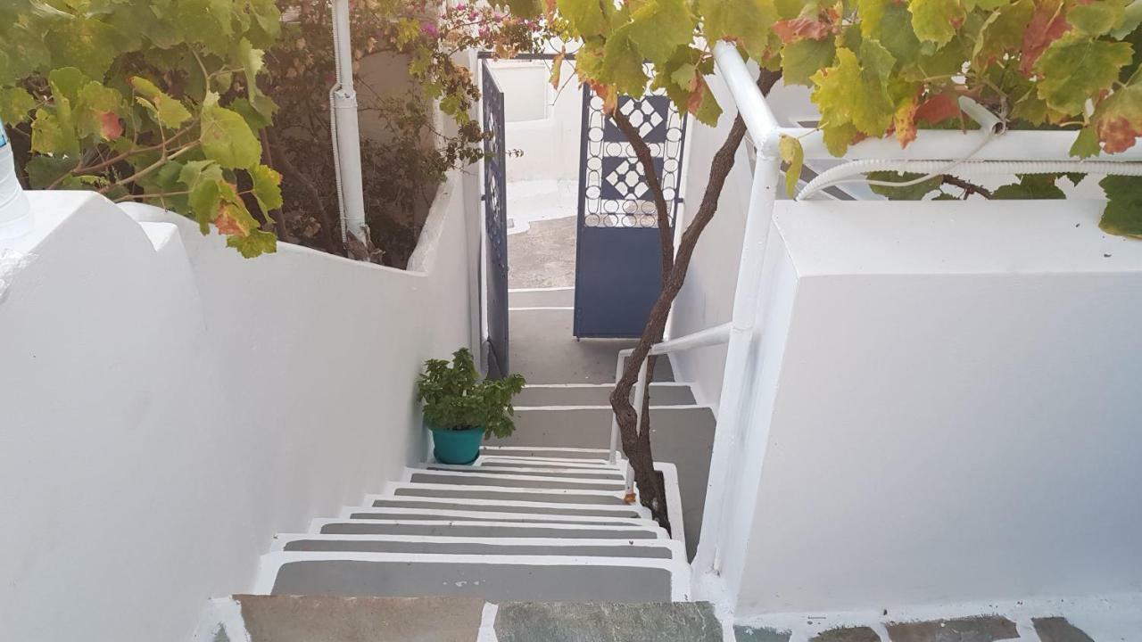 Blue Island Apartment Batsi  Luaran gambar