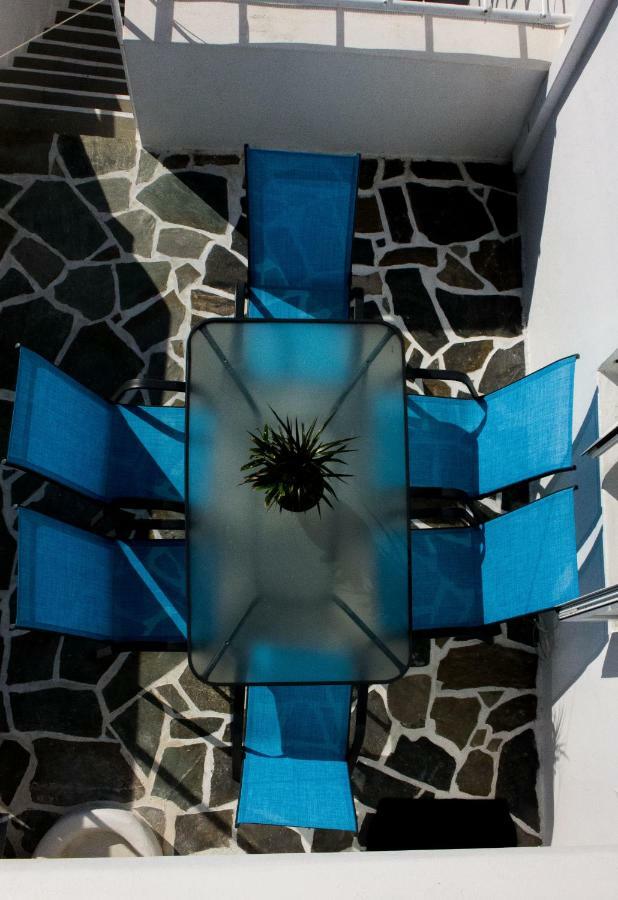 Blue Island Apartment Batsi  Luaran gambar