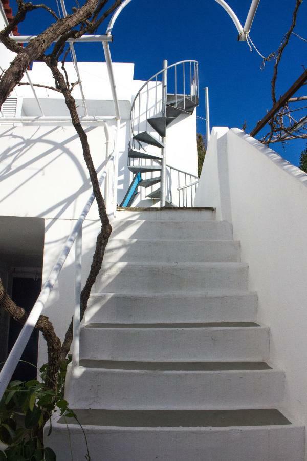 Blue Island Apartment Batsi  Luaran gambar