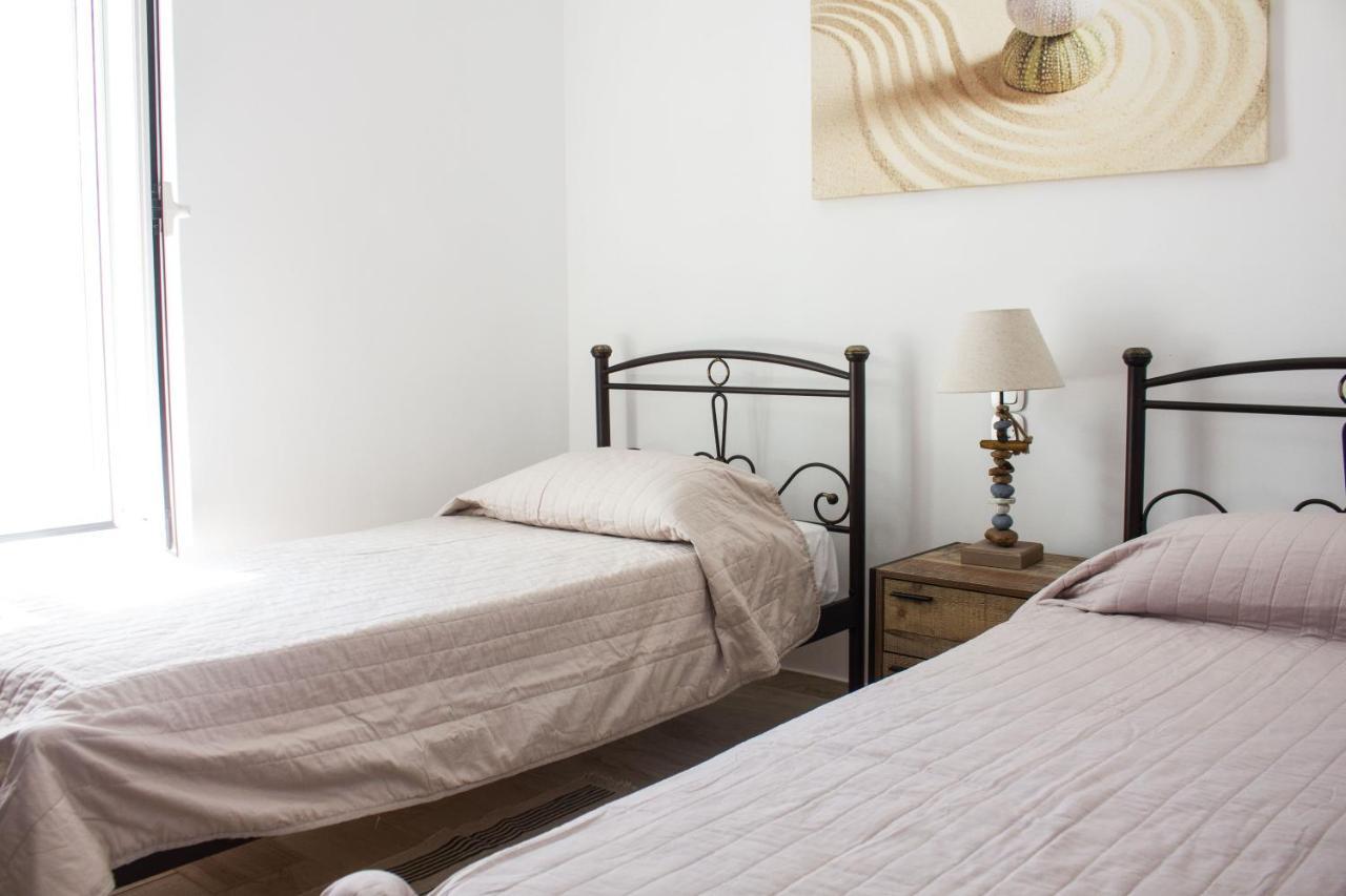 Blue Island Apartment Batsi  Luaran gambar
