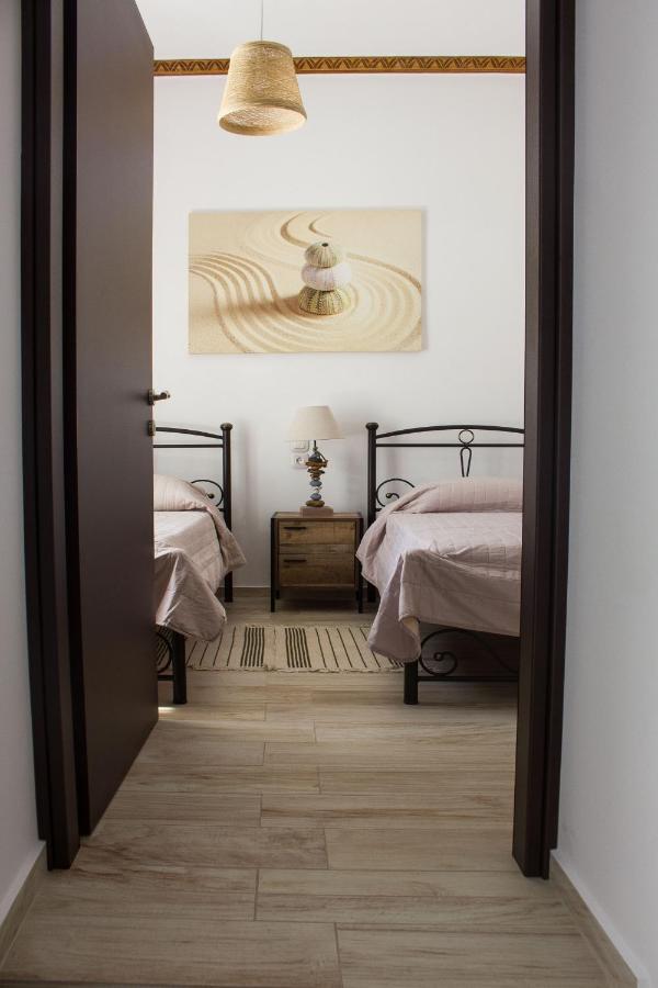 Blue Island Apartment Batsi  Luaran gambar